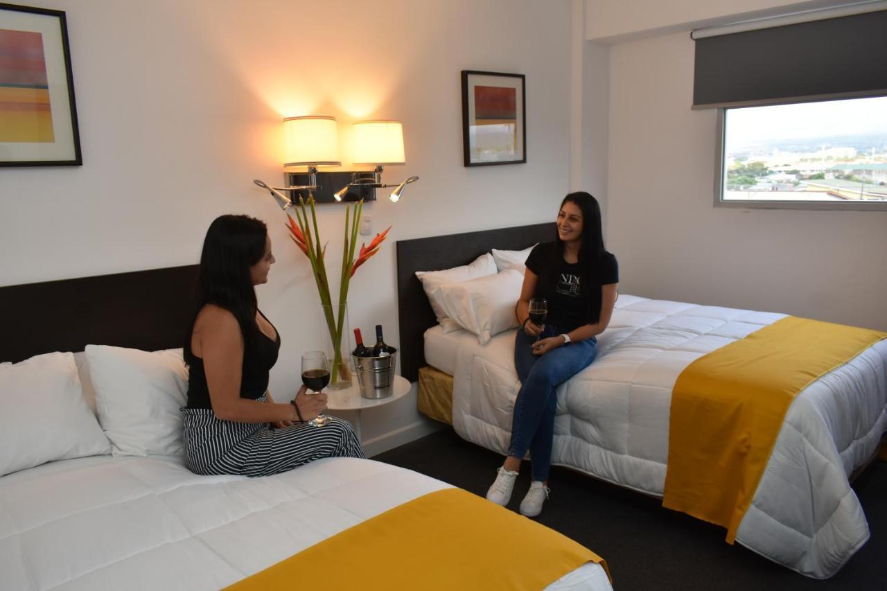 Apartahotel Altos De La Sabana サンホセ エクステリア 写真