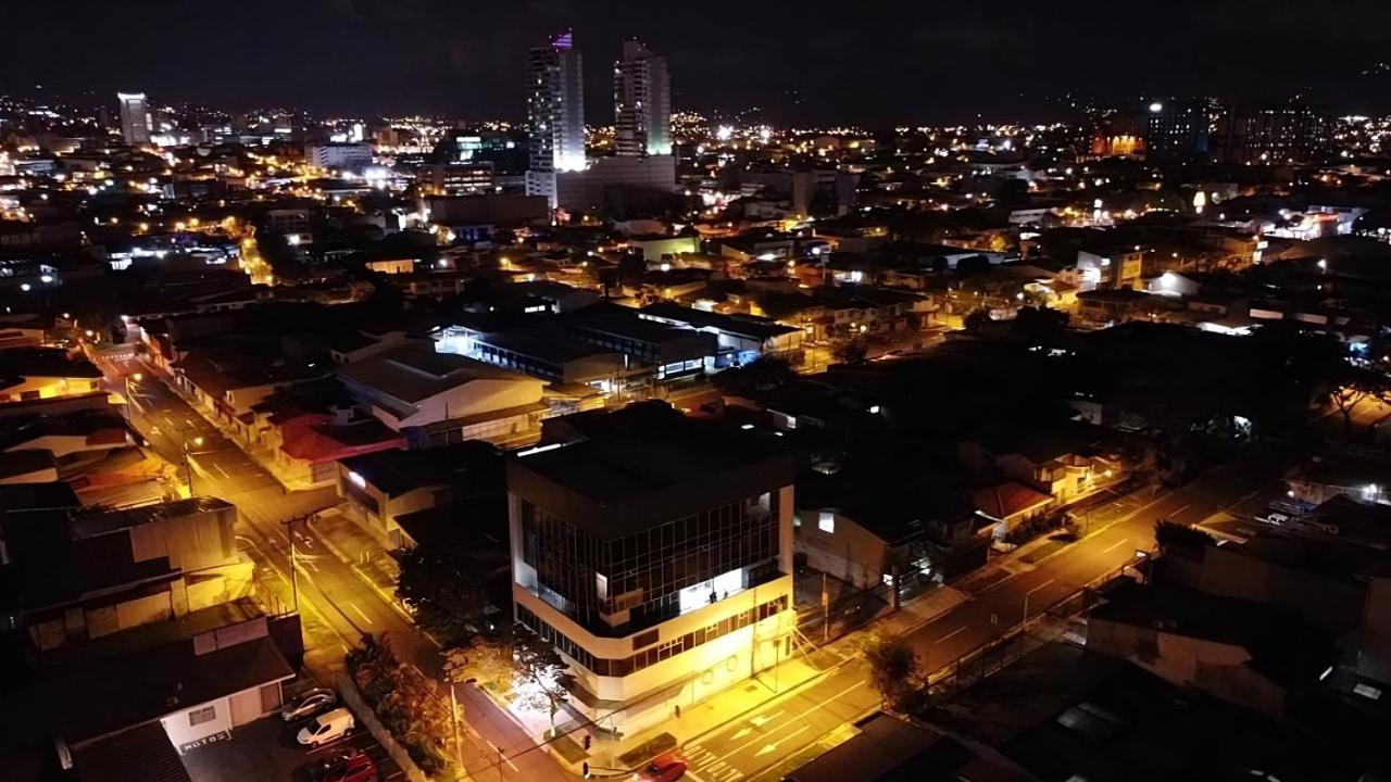 Apartahotel Altos De La Sabana サンホセ エクステリア 写真